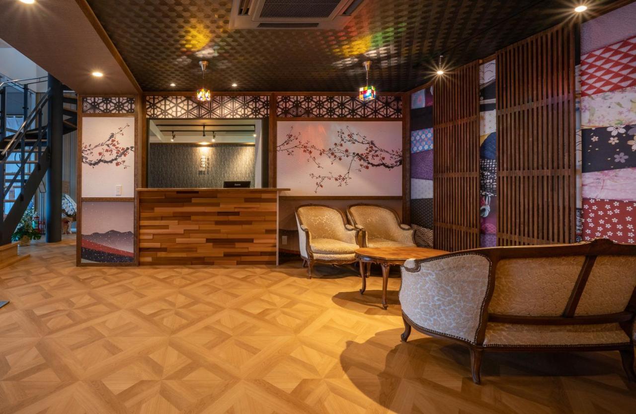 Residence Hotel Takayama Station Buitenkant foto